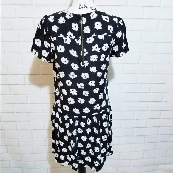 Coincidence & Chance Drop Waist Pleated Crewneck - Picture 5 of 9